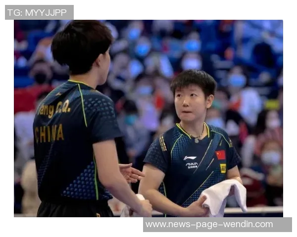 阿涅利与阿莱格里情谊深厚共进午餐共观比赛展现默契合作 阿涅利与阿莱格里情谊深厚共进午餐共观比赛展现默契合作